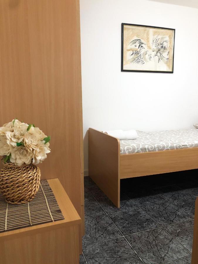 Apartments Moracanin Сутоморе Экстерьер фото