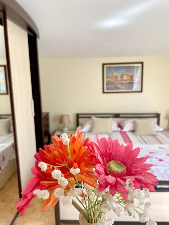 Apartments Moracanin Сутоморе Экстерьер фото