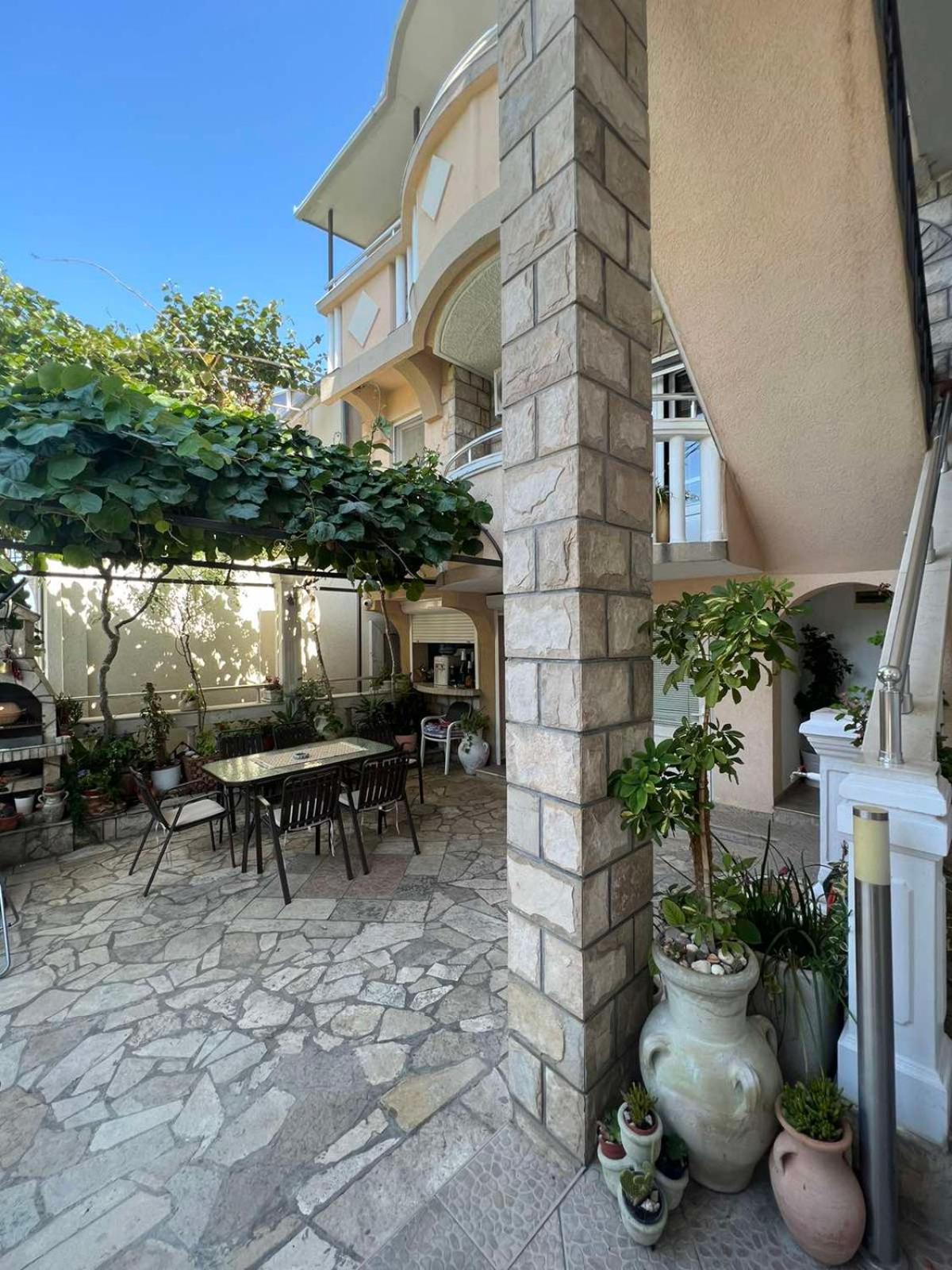 Apartments Moracanin Сутоморе Экстерьер фото
